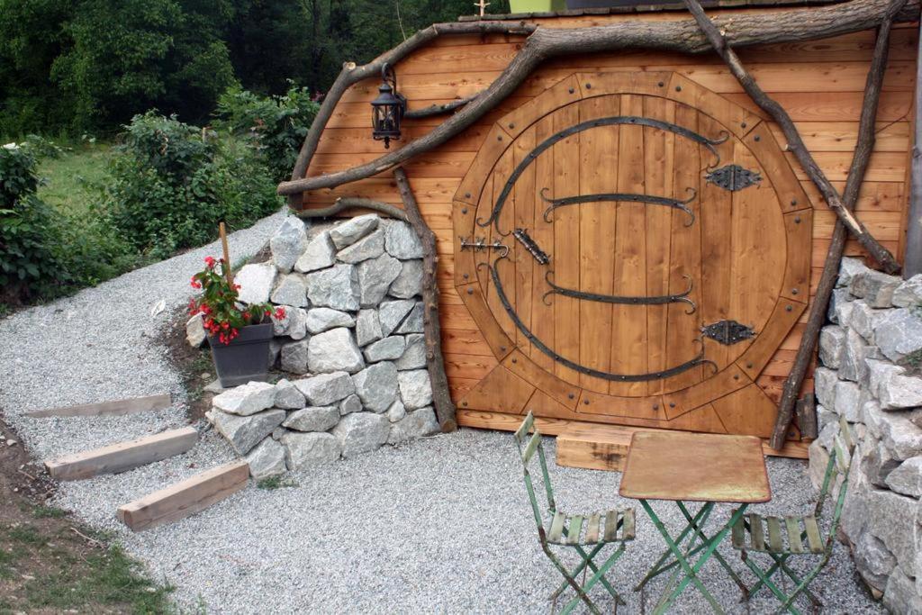 恩特雷2柯尔斯酒店 Saint-Martin-sur-le-Chambre 客房 照片